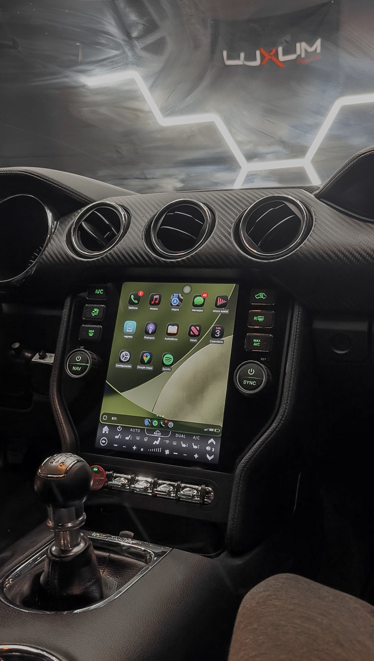 10,4" FORD MUSTANG (2015-2021) LUXUM Screen