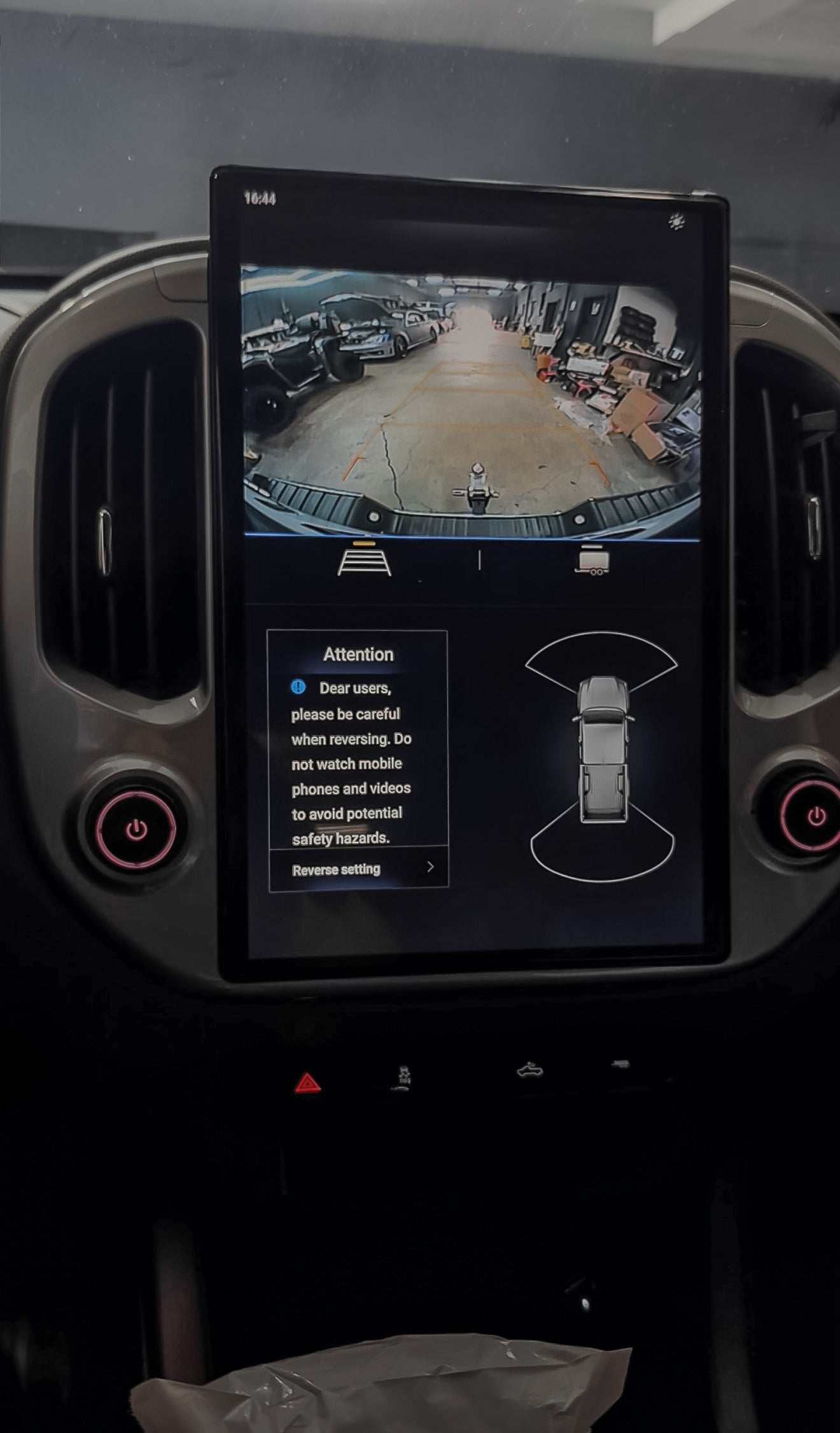14,4" CHEVROLET COLORADO / GMC CANYON (2019-2023) LUXUM Screen