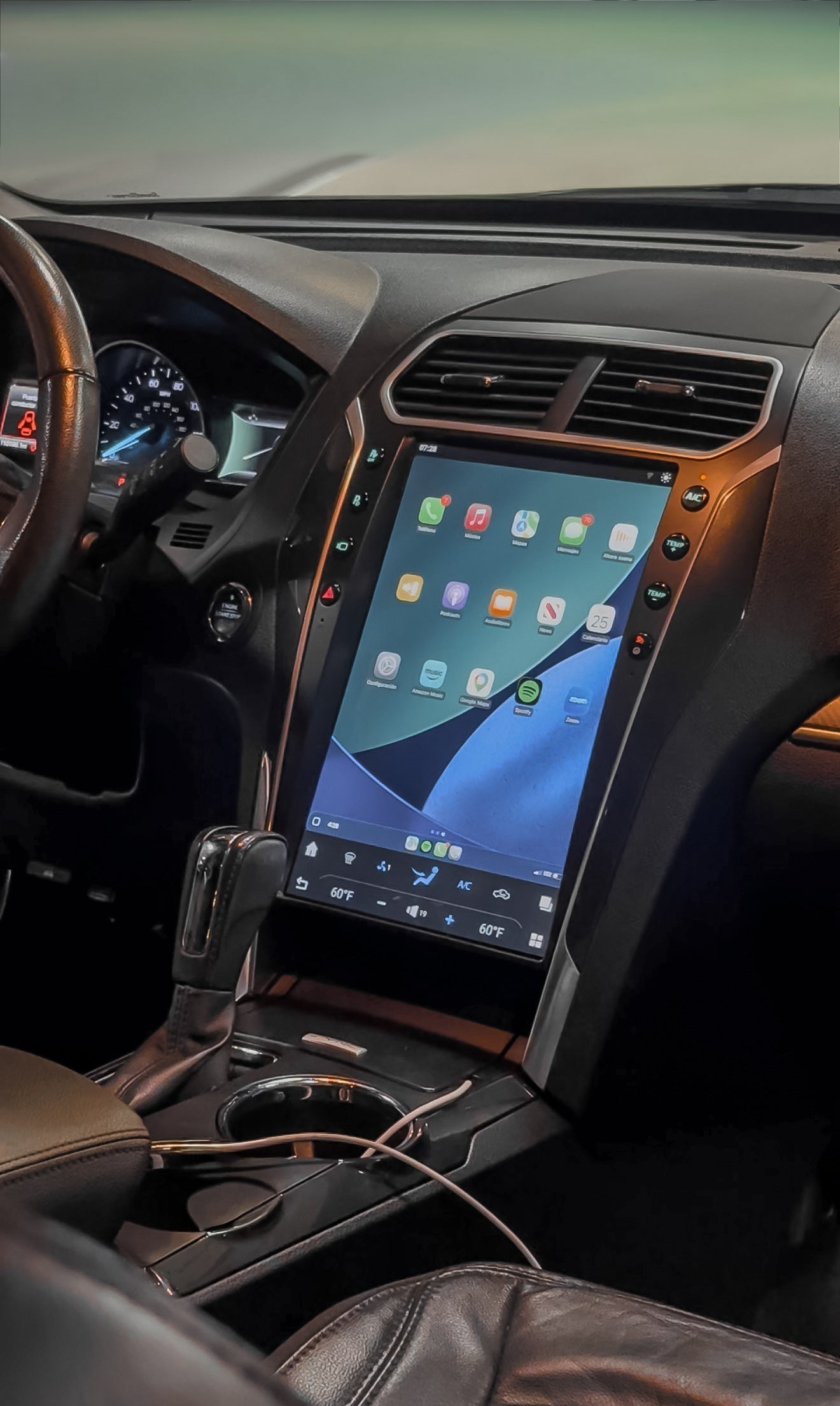 14,4" FORD EXPLORER (2011-2019) LUXUM Screen