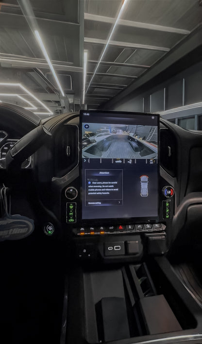15,6" CHEVROLET SILVERADO / SIERRA / DENALI (2019-2026) LUXUM Screen